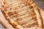 Kıymalı Kaşarlı Pide Kıymalı Kaşarlı Pide